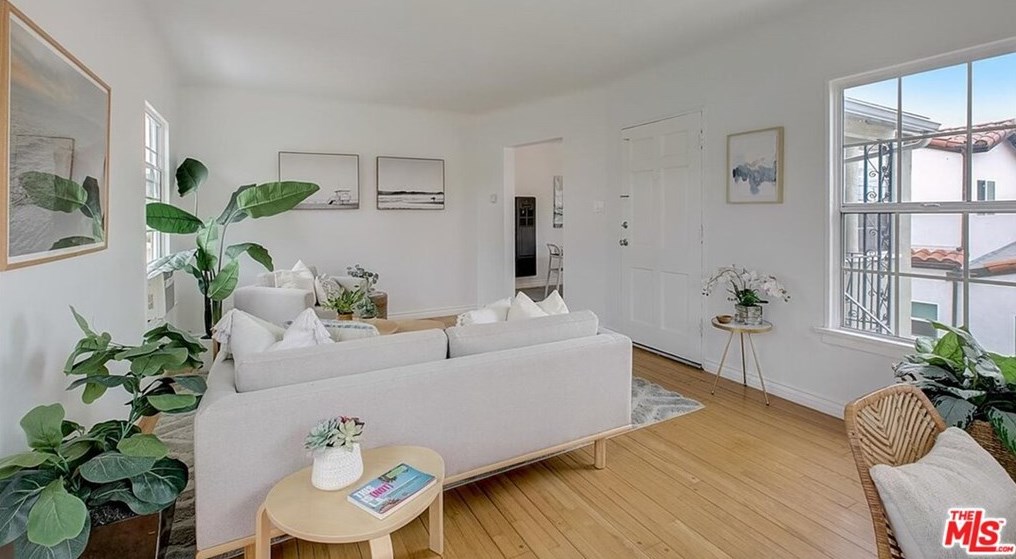 1438 Stanley Ave, Los Angeles CA  90019-3846 exterior