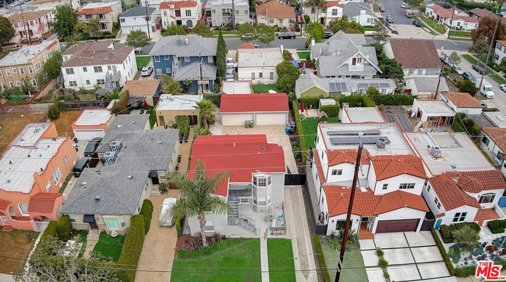 1438 Stanley Ave, Los Angeles CA  90019-3846 exterior