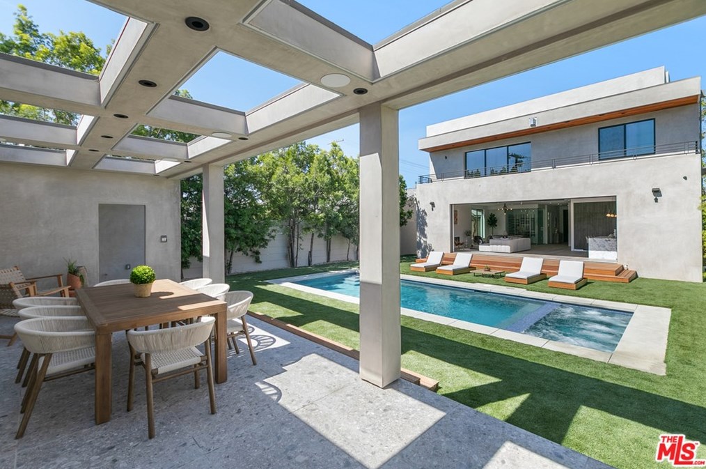 716 Fuller Ave, Los Angeles CA  90046-4222 exterior