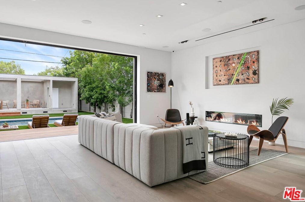 716 Fuller Ave, Los Angeles CA  90046-4222 exterior