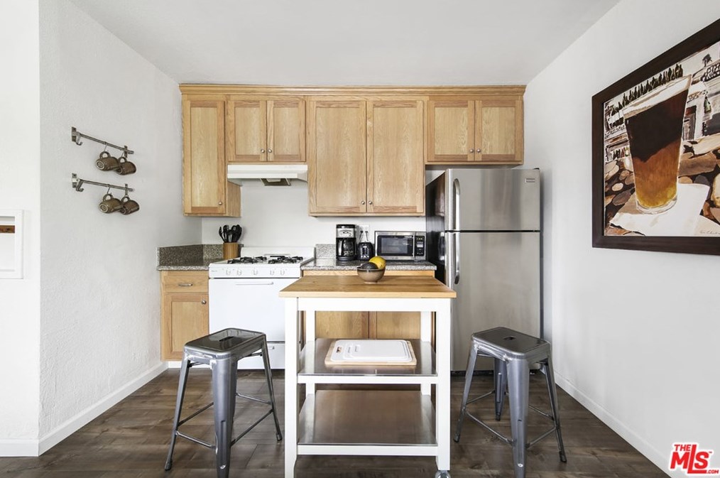 5428 Meridian St, Los Angeles CA  90042-1833 exterior