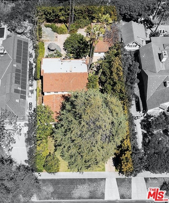 626 Moreno Ave, Los Angeles CA  90049-4832 exterior