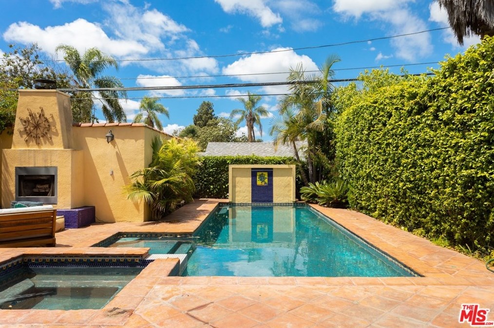 163 Larchmont Blvd, Los Angeles CA  90004-3704 exterior