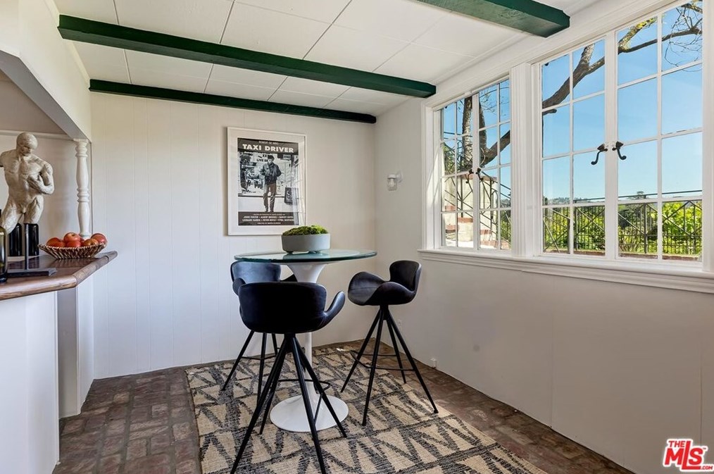 10557 Wyton Dr, Los Angeles CA  90024-2529 exterior