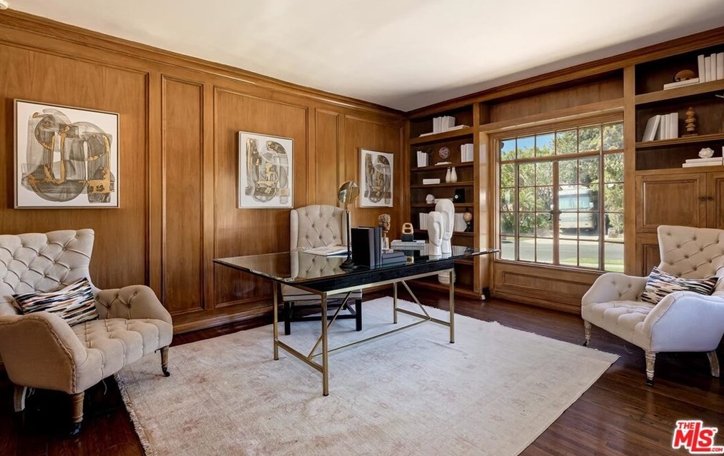 10557 Wyton Dr, Los Angeles CA  90024-2529 exterior