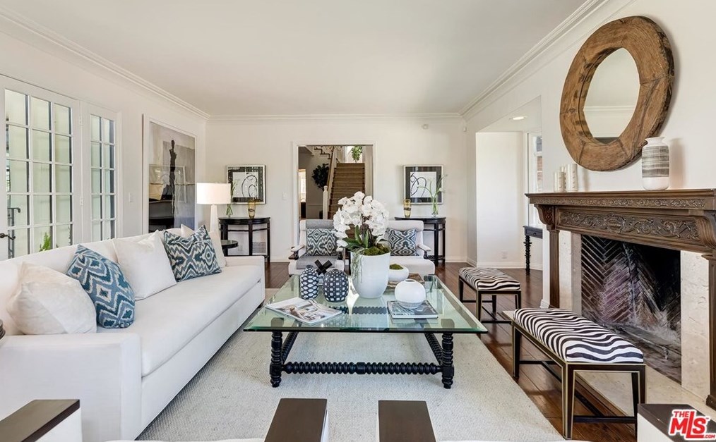 10557 Wyton Dr, Los Angeles CA  90024-2529 exterior