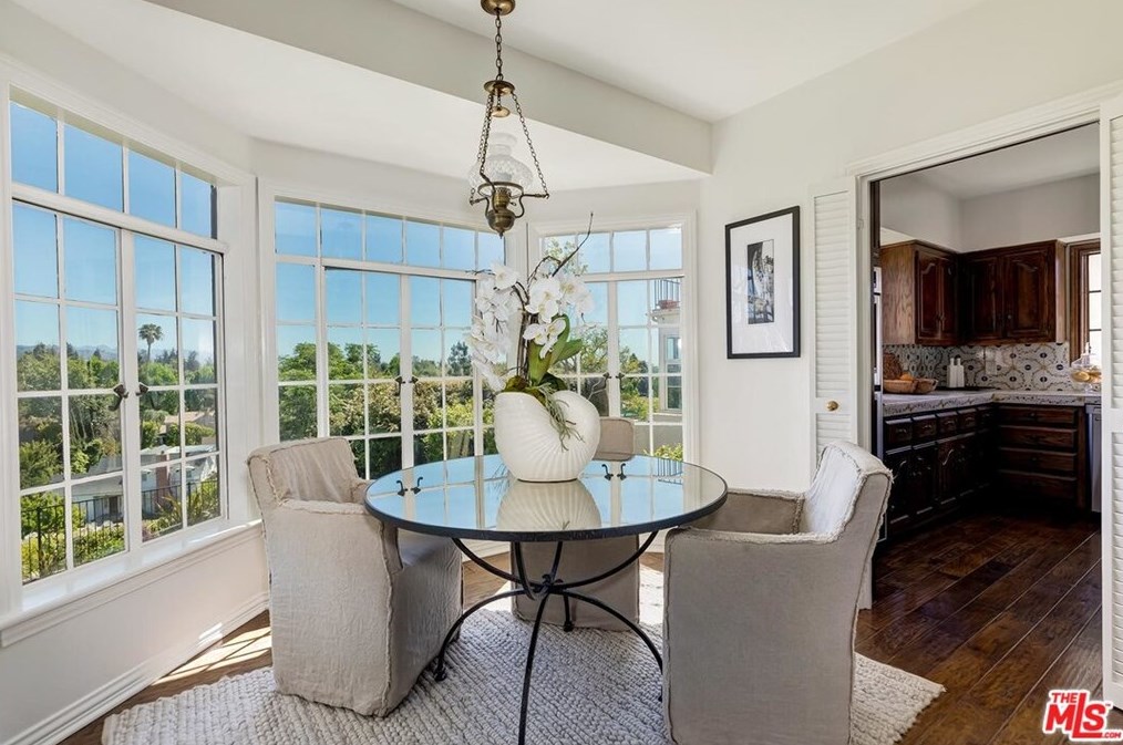 10557 Wyton Dr, Los Angeles CA  90024-2529 exterior