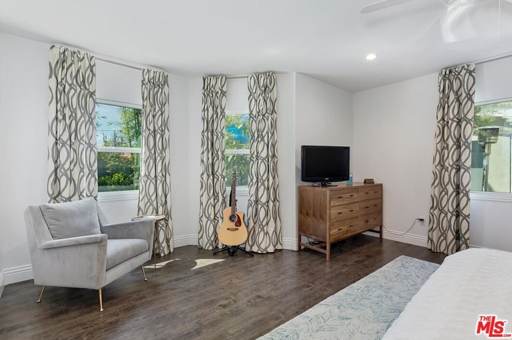 3337 Mcmanus Ave, Los Angeles CA  90232-7404 exterior