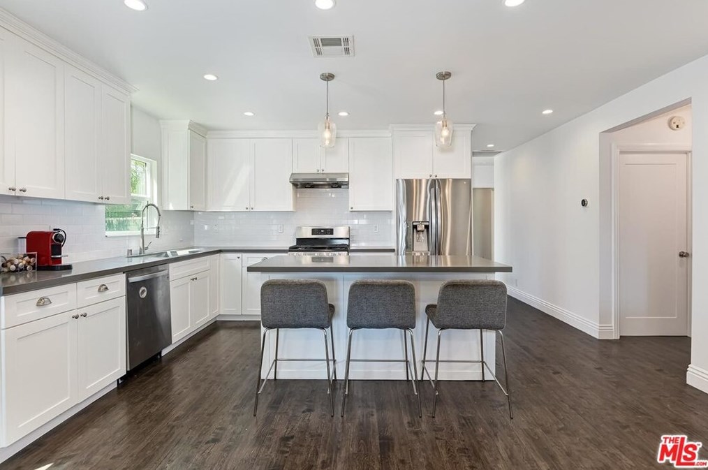 3337 Mcmanus Ave, Los Angeles CA  90232-7404 exterior