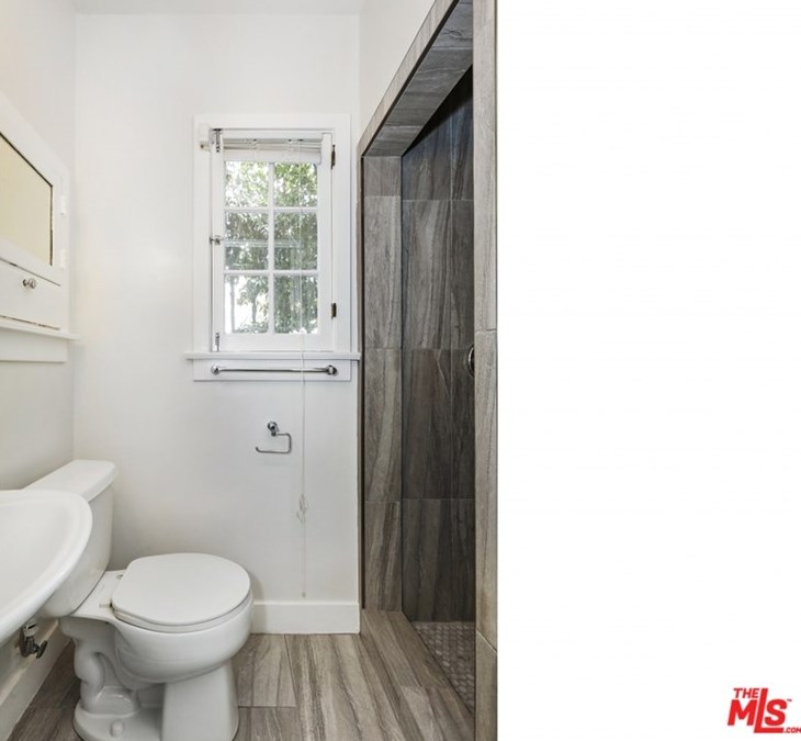 2226 Cheswic Ln, Los Angeles CA  90027-1134 exterior