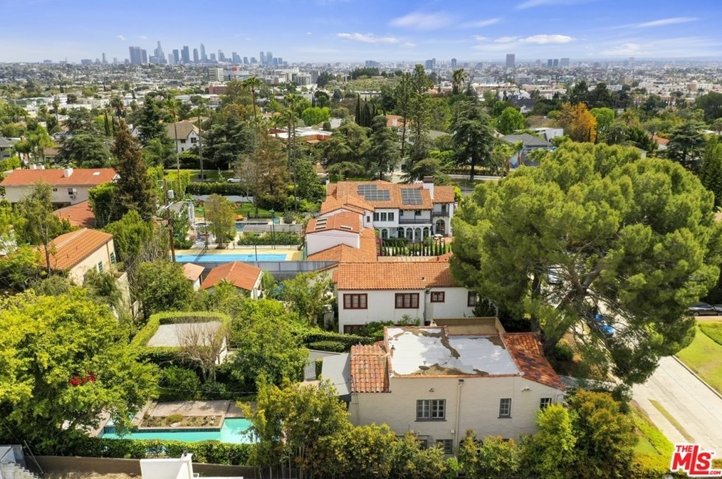 2226 Cheswic Ln, Los Angeles CA  90027-1134 exterior