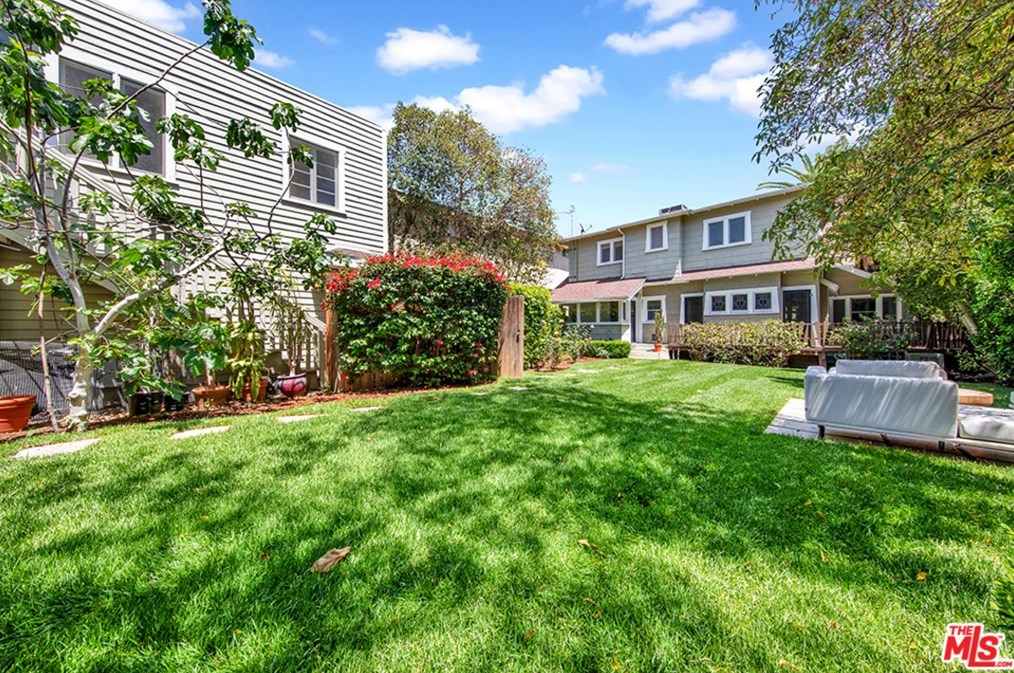1243 Fuller Ave, Los Angeles CA  90046-5703 exterior