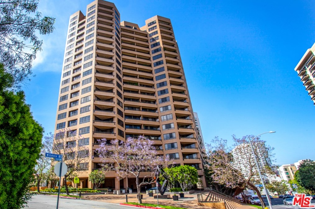 10430 Wilshire Blvd, Los Angeles CA  90024-4651 exterior
