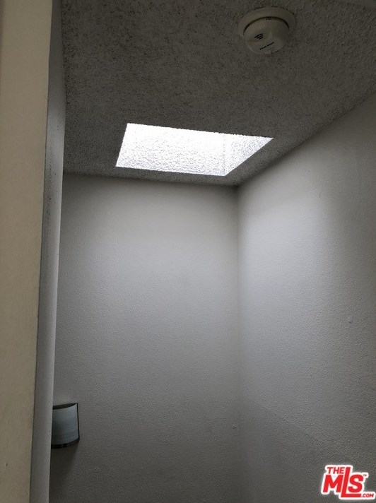 11658 Iowa Ave, Los Angeles CA  90025-4039 exterior