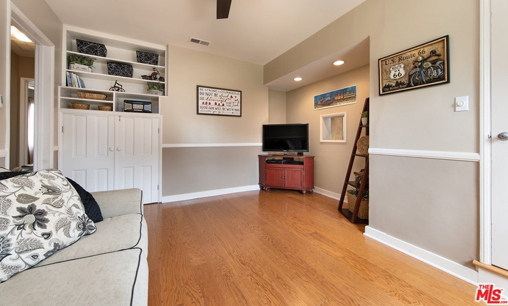 10962 Pickford Way, Los Angeles CA  90230-4942 exterior