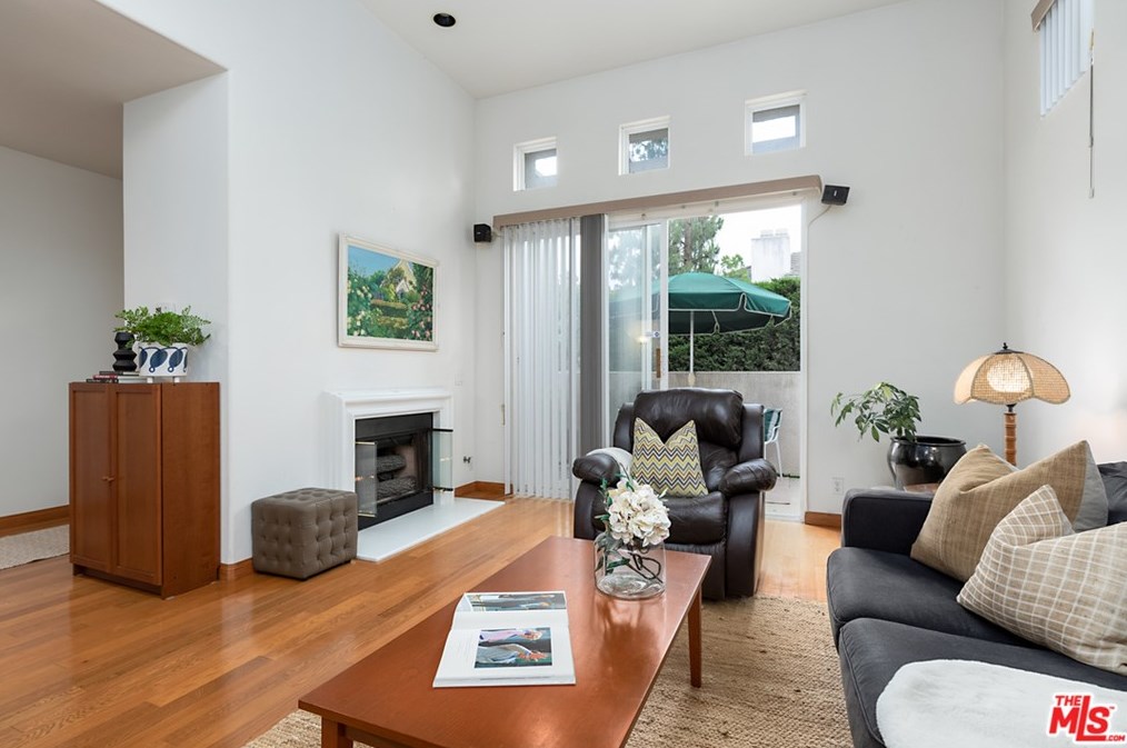 7309 Hannum Ave, Los Angeles CA  90230-6150 exterior