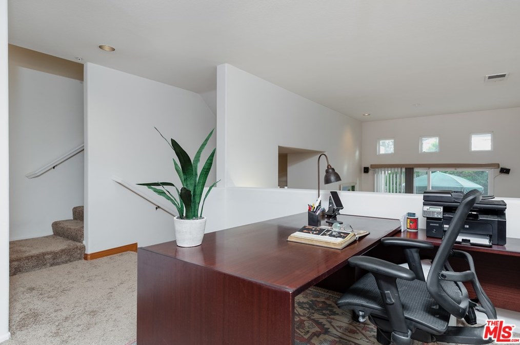 7309 Hannum Ave, Los Angeles CA  90230-6150 exterior