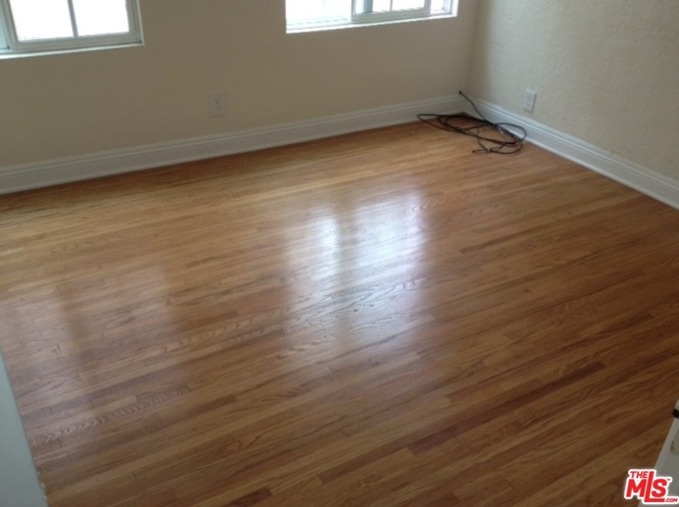 440 Orange Grove Ave, Los Angeles CA  90036-1745 exterior