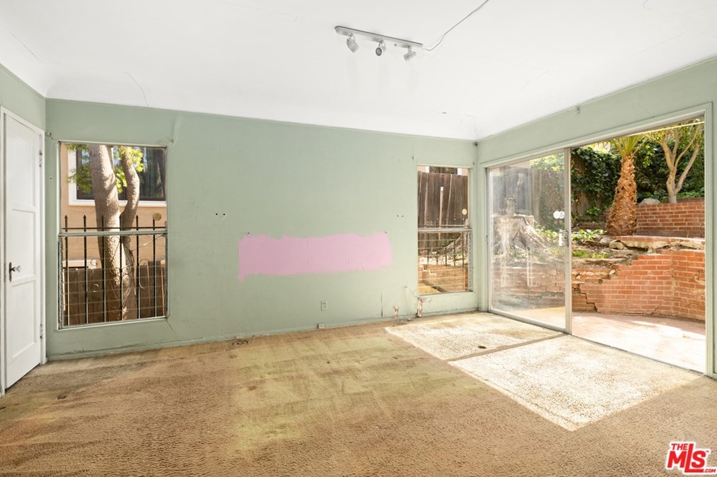 10354 Mississippi Ave, Los Angeles CA  90025-6021 exterior