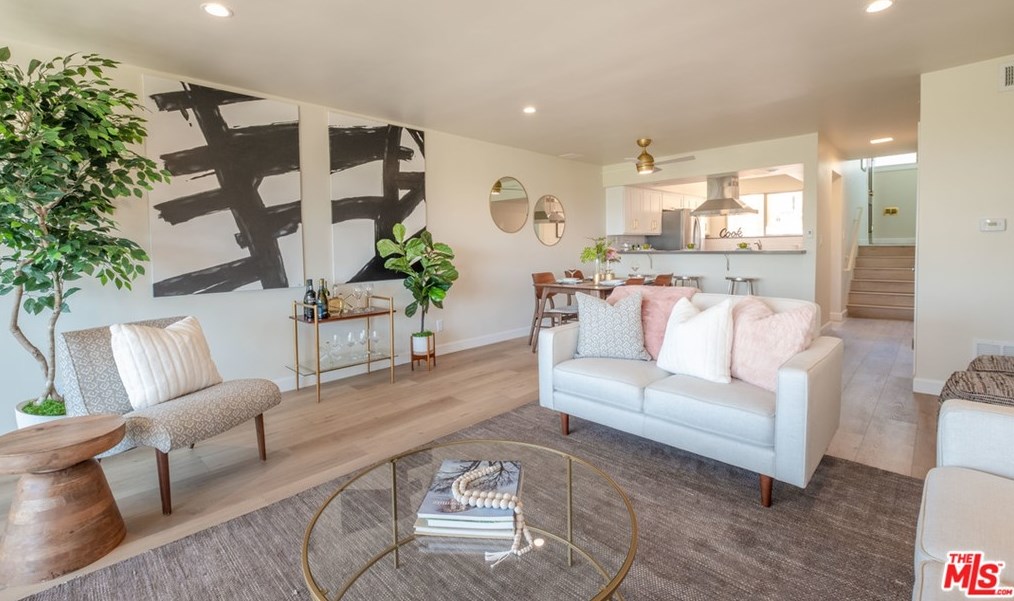 4565 Don Ricardo Dr, Los Angeles CA  90008-2811 exterior