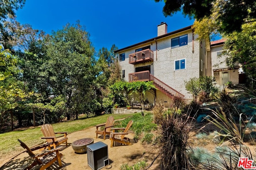 2750 Medlow Ave, Los Angeles CA  90065-4619 exterior