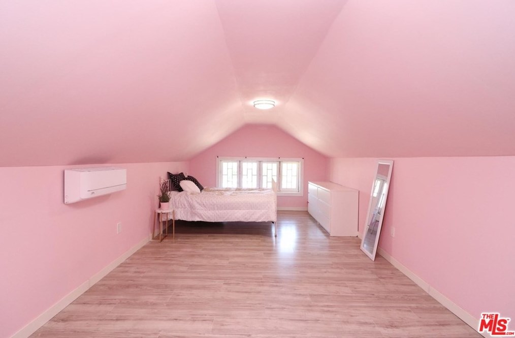 1220 50th St, Los Angeles CA  90011-4216 exterior