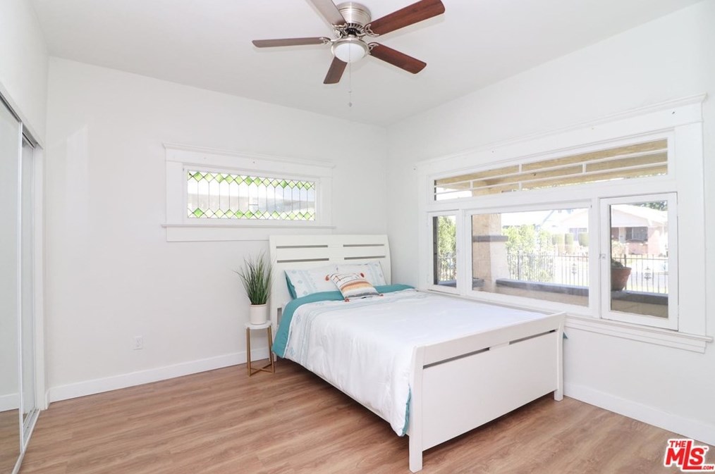 1220 50th St, Los Angeles CA  90011-4216 exterior