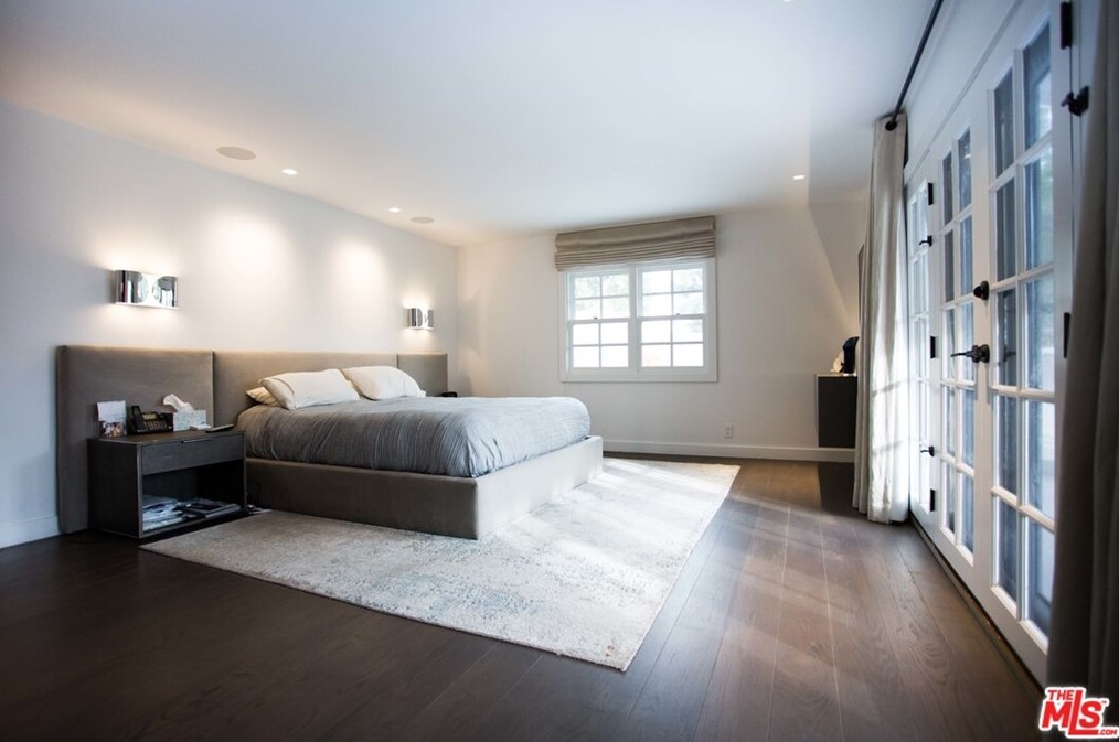 1139 Roberto Ln, Los Angeles CA  90077-2302 exterior