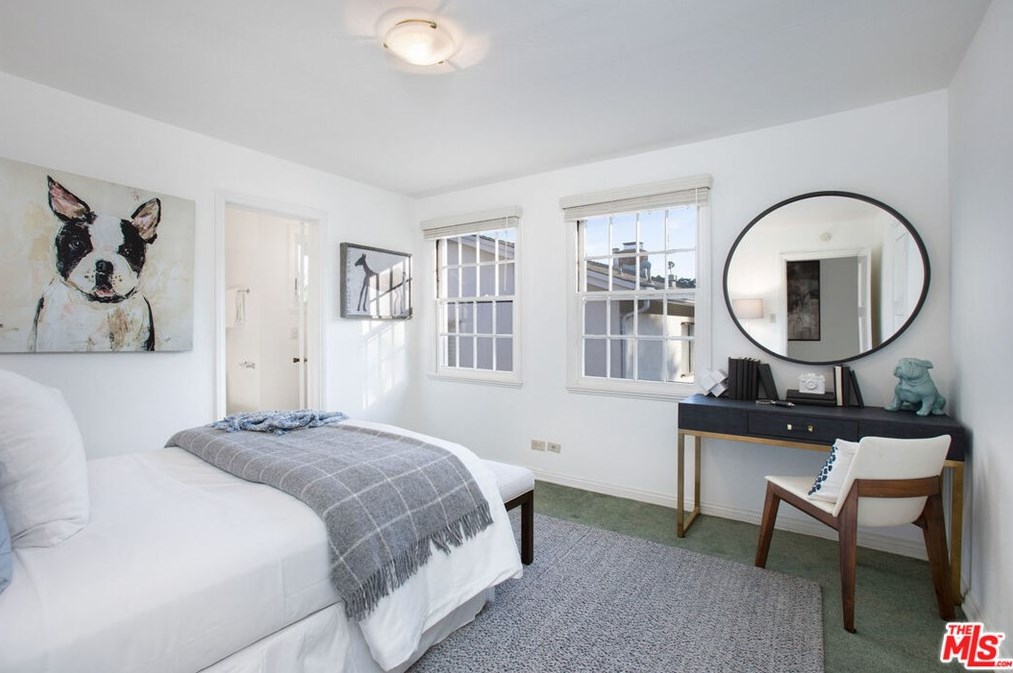 3747 Effingham Pl, Los Angeles CA  90027-1427 exterior