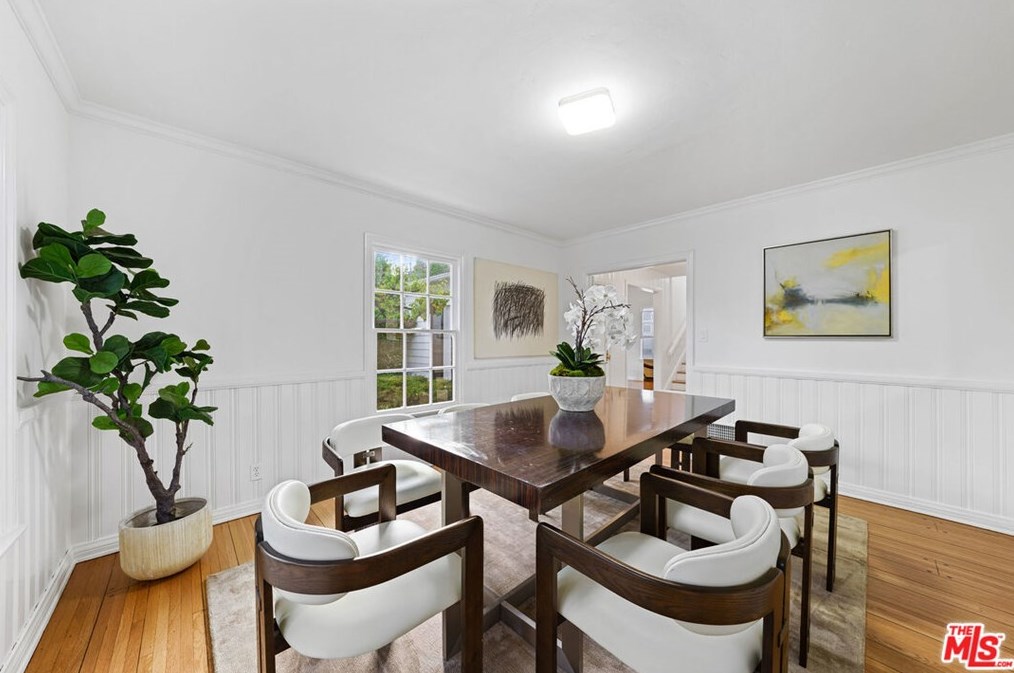 1320 Thayer Ave, Los Angeles CA  90024-5124 exterior