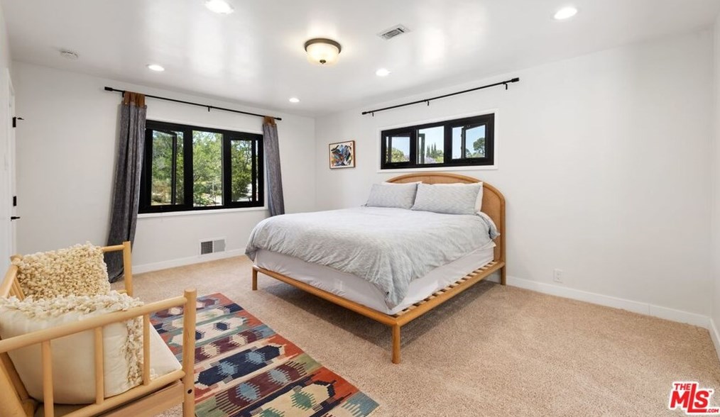 3728 Mullen Pl, Los Angeles CA  90043-1721 exterior