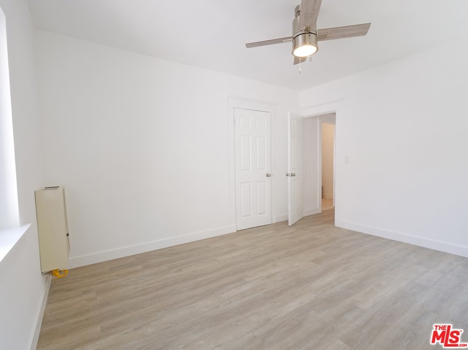 1217 5th Ave, Los Angeles CA  90019-3446 exterior
