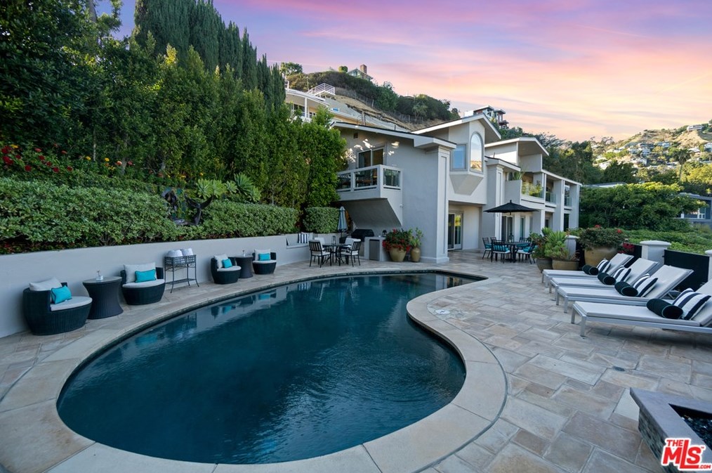 1478 Stebbins Ter, Los Angeles CA  90069-1340 exterior