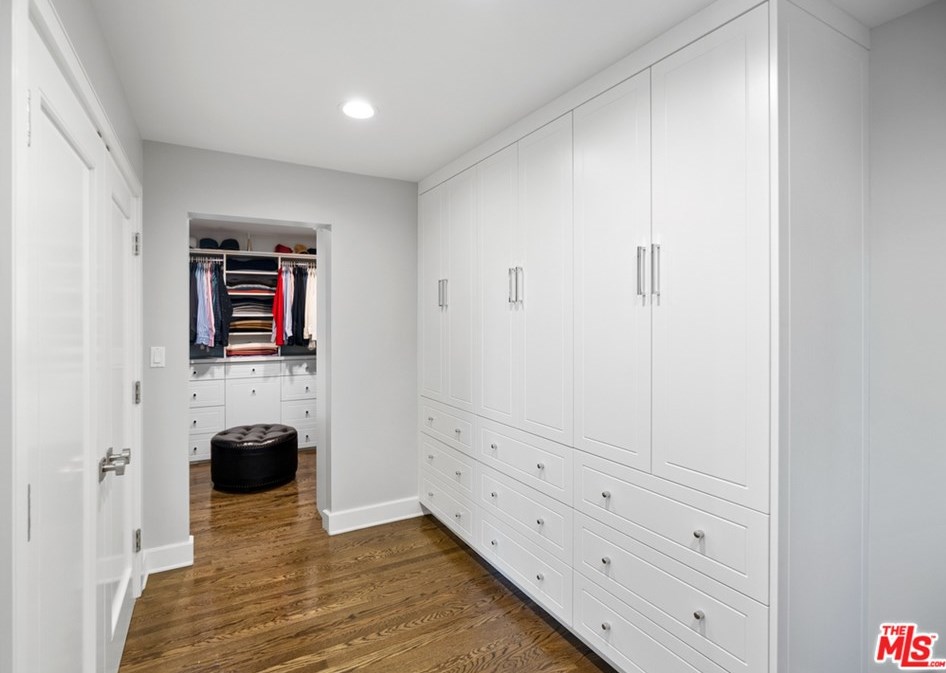 1478 Stebbins Ter, Los Angeles CA  90069-1340 exterior