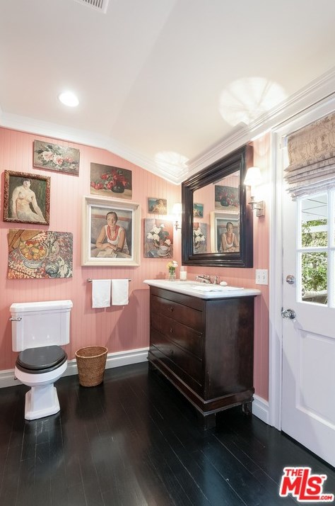 120 Homewood Rd, Los Angeles CA  90049-2708 exterior