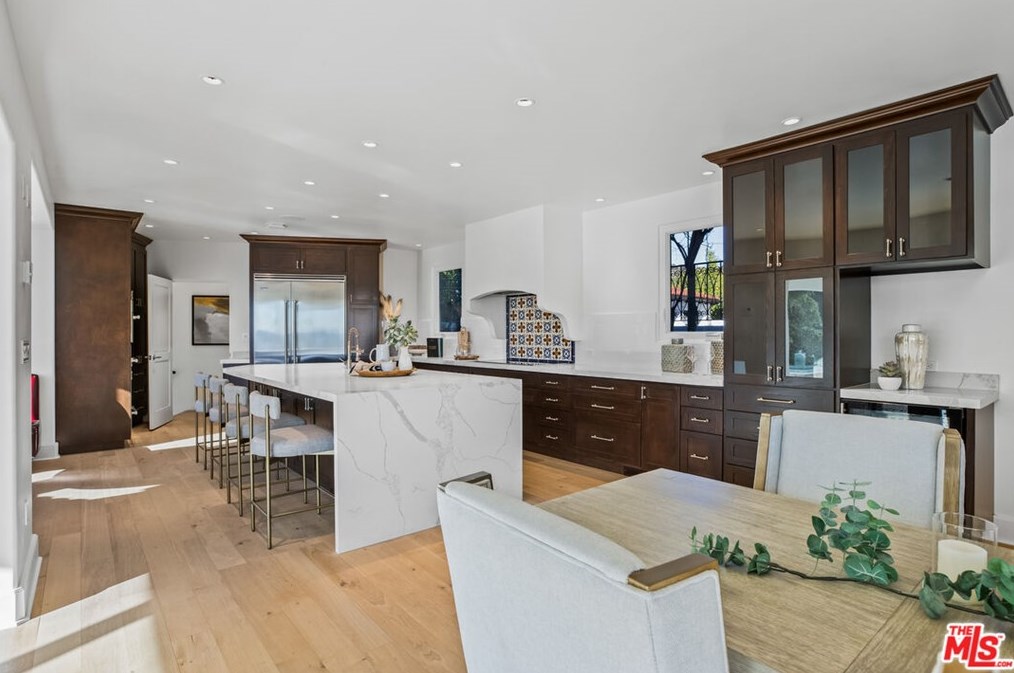 2201 Malaga Rd, Los Angeles CA  90068-2633 exterior