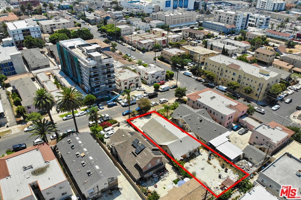 925 Catalina St, Los Angeles CA  90006-1503 exterior
