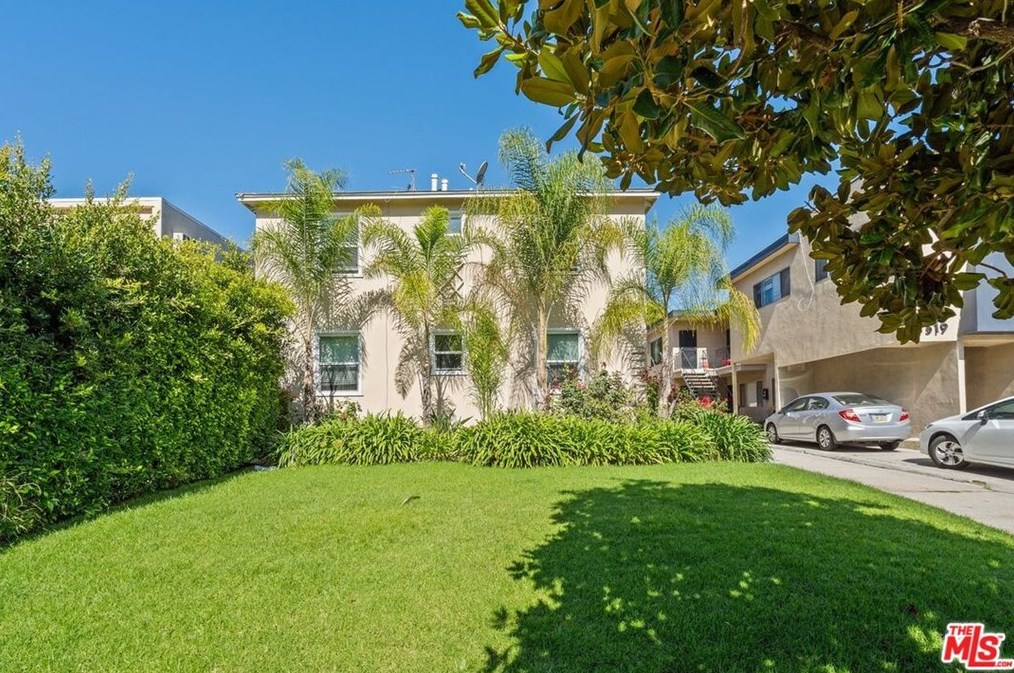 1523 Shenandoah St, Los Angeles CA  90035-4423 exterior