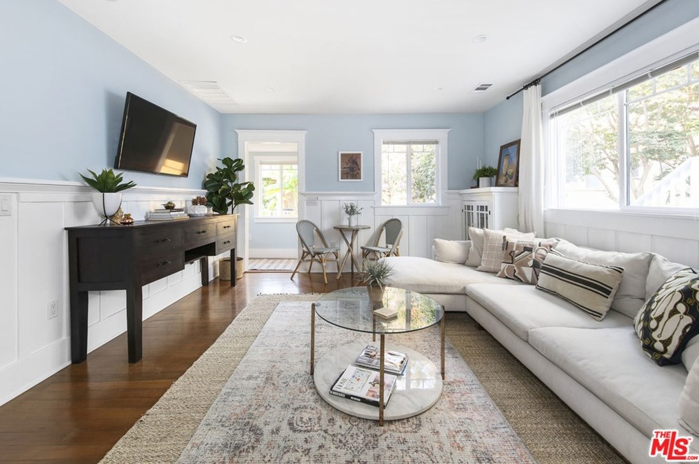 827 Coronado St, Los Angeles CA  90026-3913 exterior