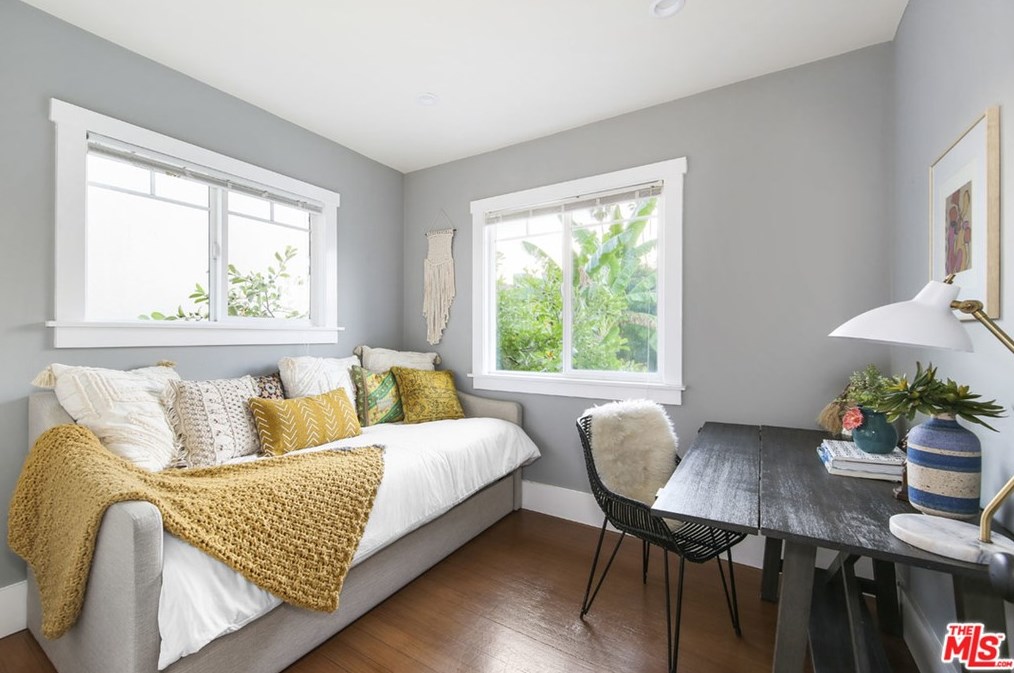 827 Coronado St, Los Angeles CA  90026-3913 exterior