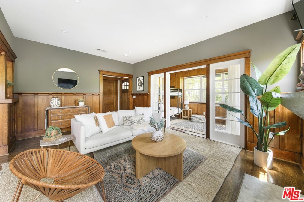 827 Coronado St, Los Angeles CA  90026-3913 exterior