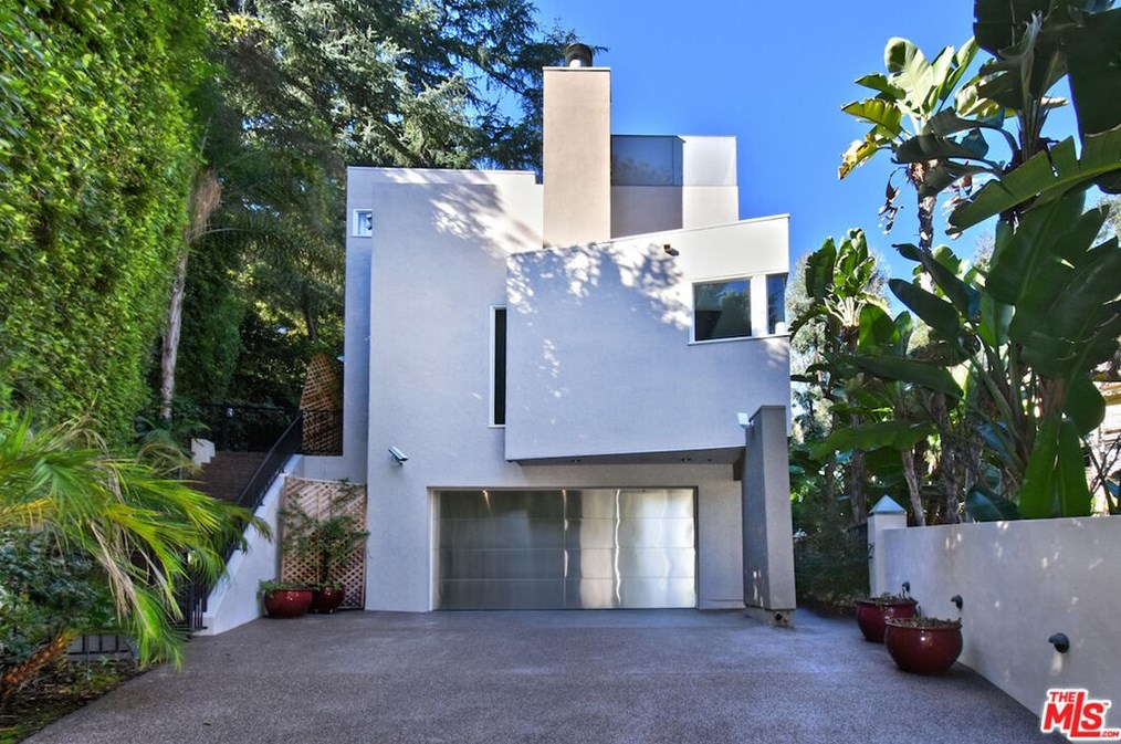 2423 Horse Shoe Canyon Rd, Los Angeles CA  90046-1560 exterior