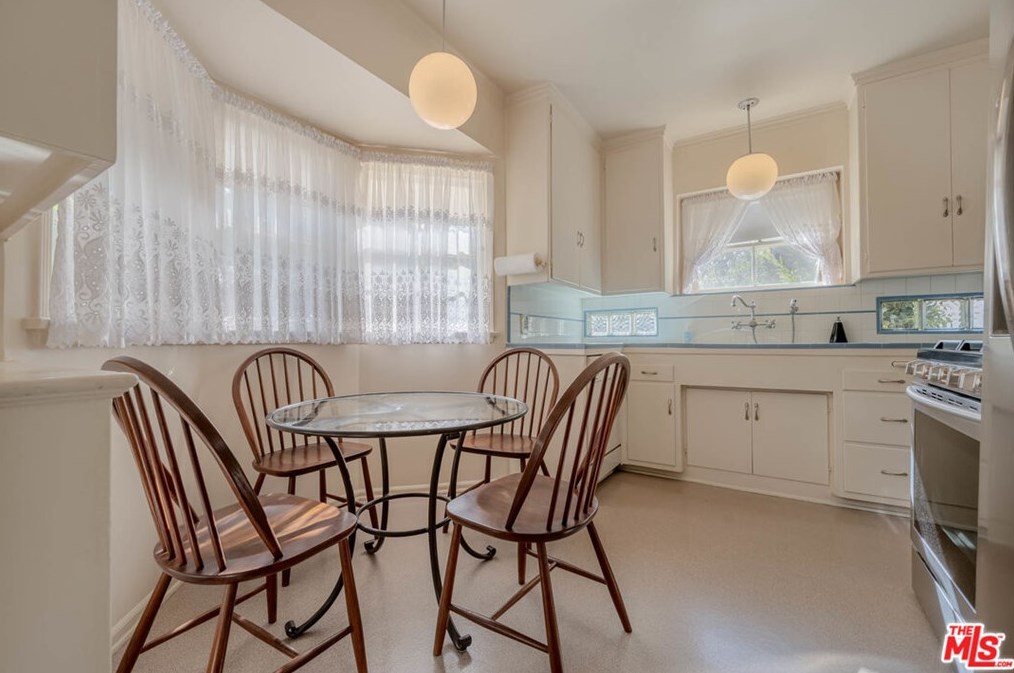 9320 Monte Mar Dr, Los Angeles CA  90035-4229 exterior