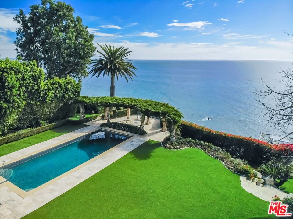 24824 Pacific Coast Hwy, Malibu, CA 90265 MLS 21687982 Coldwell Banker
