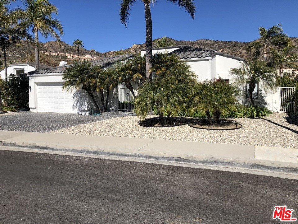 24609 Skyline View Dr, Malibu, CA 90265 MLS 21694276 Coldwell Banker