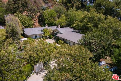 1330 N Wetherly Drive - Photo 1