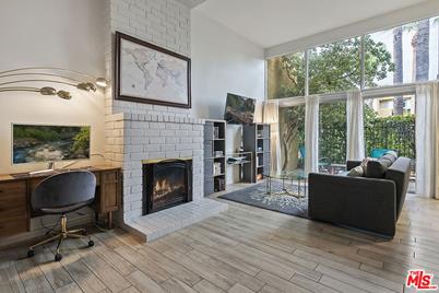 5409 Yarmouth Avenue #7 - Photo 1
