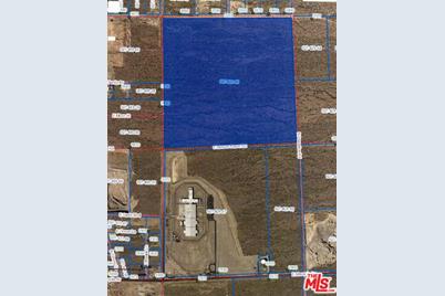 2251 E Bell Vista Ave, Pahrump, NV 89060 - Photo 1