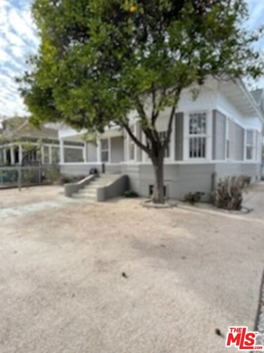 1201 Normandie Ave, Los Angeles CA  90029-1419 exterior