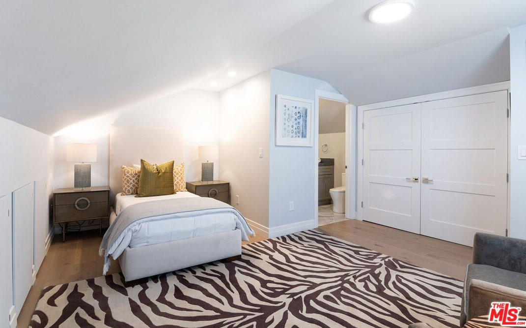 430 Highland Ave, Los Angeles CA  90036-2628 exterior